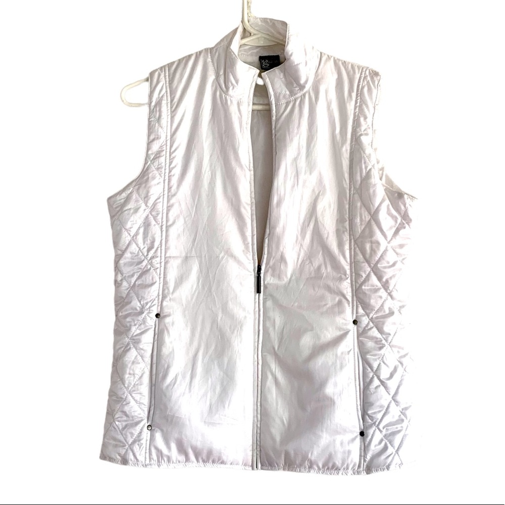 GEAR FOR SPORTS Zip Front Puffy Vest. White. Size S